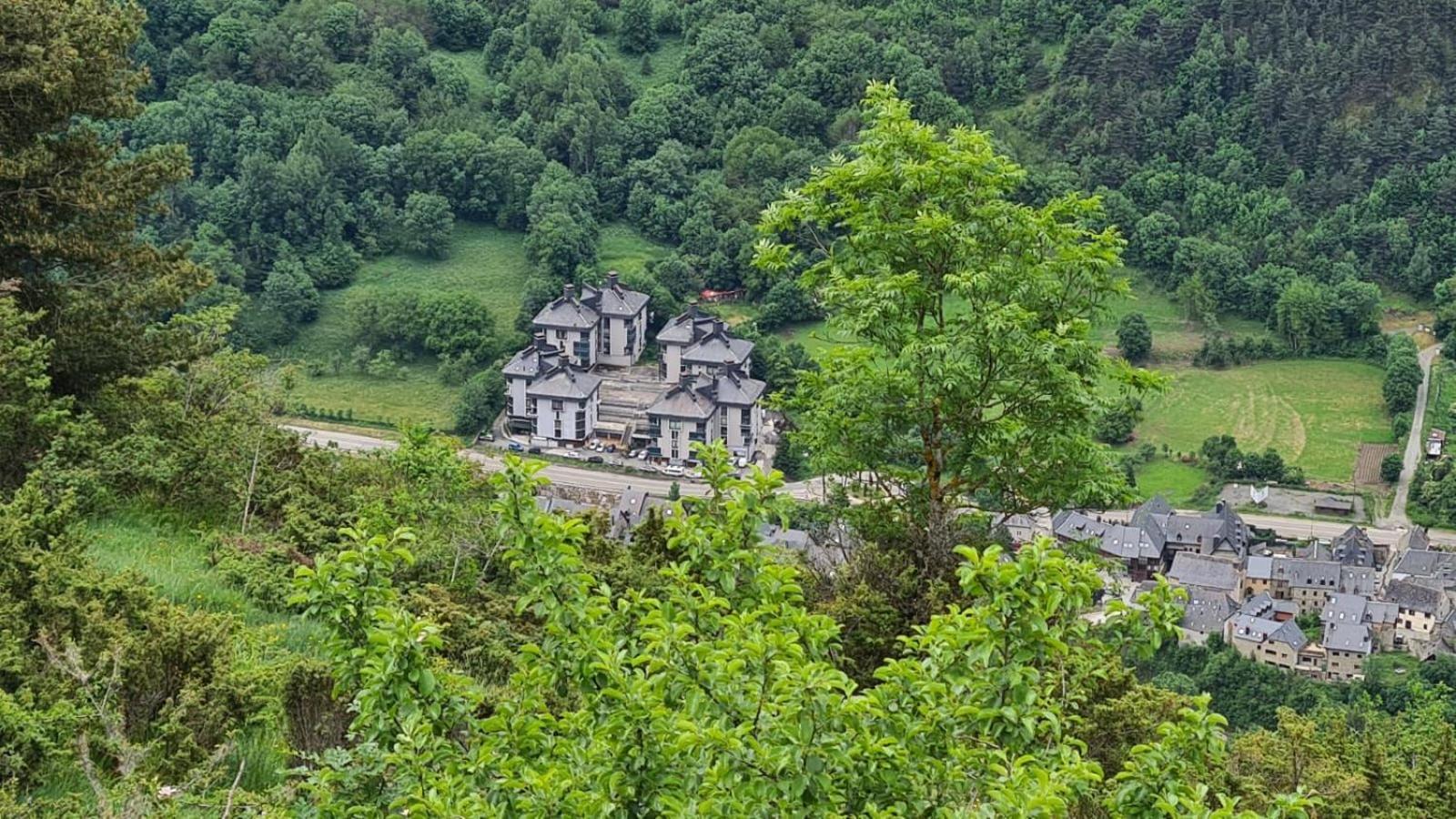 Tuca - Triplex Priviletge Con Encanto Vielha Bagian luar foto
